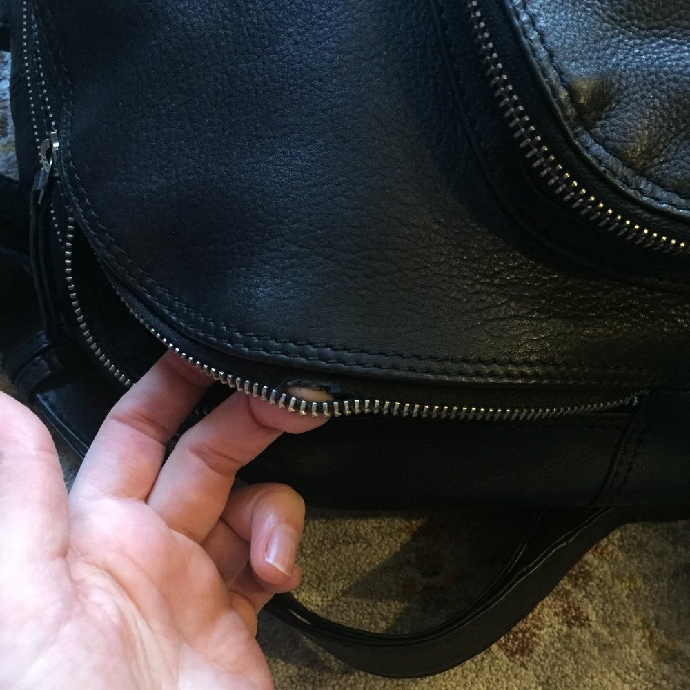❗️SOLD❗️Markberg Denmark Minimalist Black Leather Backpack - Picture 6 of 10